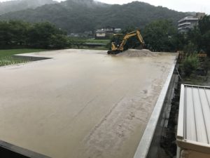 水捌けの悪い状態の画像